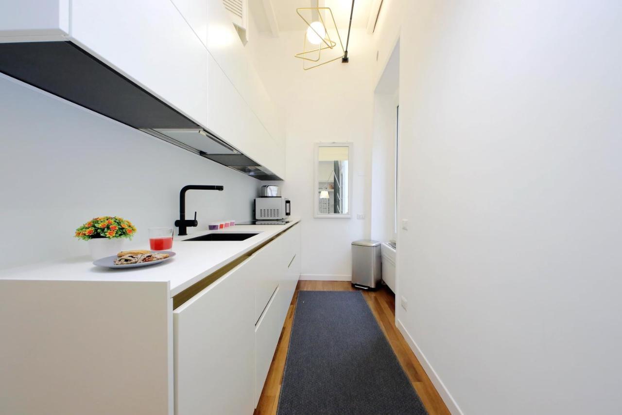 4Bnb - Serpenti Delightful Apartment روما المظهر الخارجي الصورة