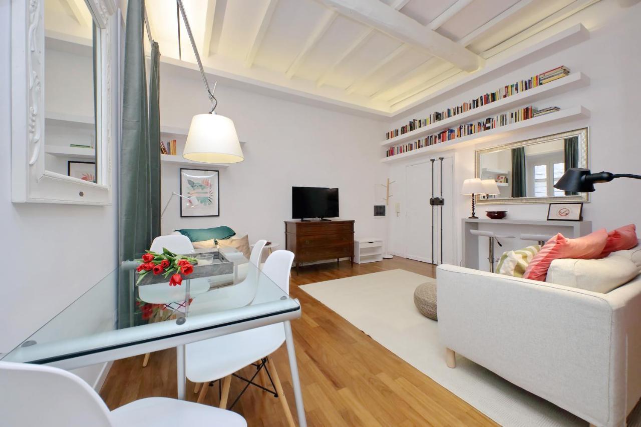 4Bnb - Serpenti Delightful Apartment روما المظهر الخارجي الصورة